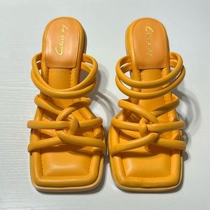 Sam Edelman | Circus Slip On | Savanna